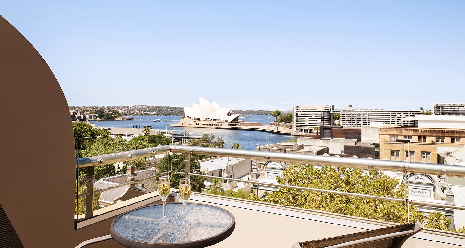 Rendezvous Hotel Sydney The Rocks - One Bedroom Balcony View
